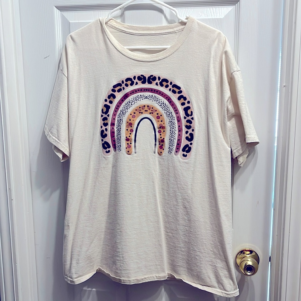 Tag less XL adorable t-shirt!